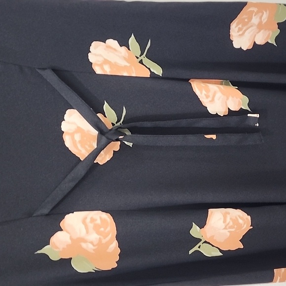 Reformation Britt Short Sleeve Button Down Dress - Picture 9 of 12